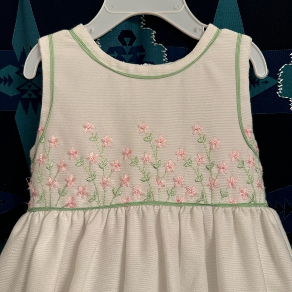 SYLVIA WHITE Vintage Sleeveless Embroidered Floral Dress - Picture 2 of 14